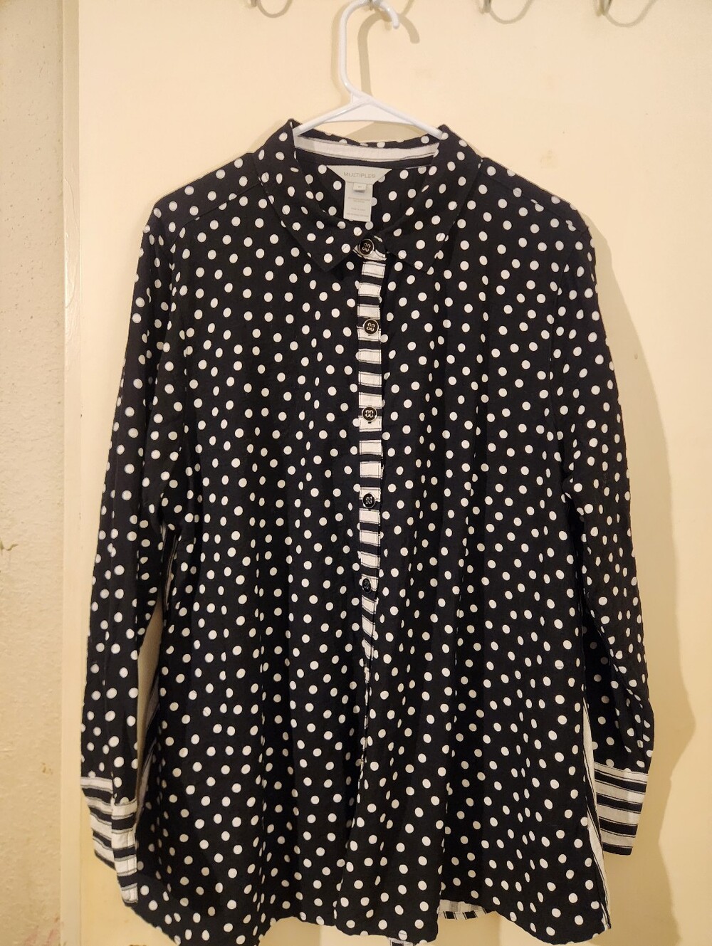 Multiples Black and White Polka Dot Button-Up Top XL